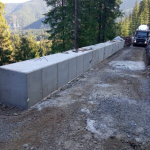 10 realizácia oporného múru (2)