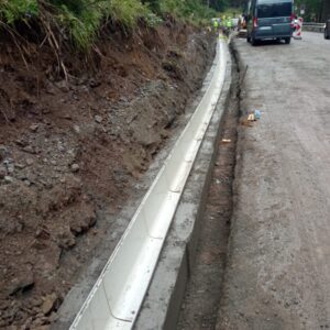 12 realizácia odvodňovacieho žľabu (1)