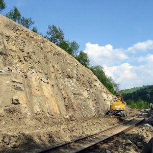 Výstavba cesty Skalité – hranica SR/PR Výstavba cesty Skalité - hranica SR/PR