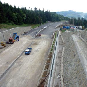 Výstavba cesty Skalité – hranica SR/PR Výstavba cesty Skalité - hranica SR/PR