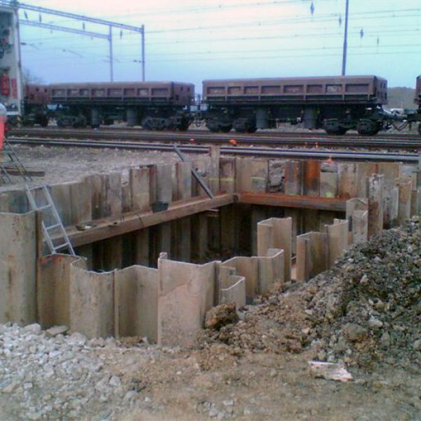 ŽSR, Modernizácia trate Nové Mesto n. V. – Púchov (4,5) ŽSR, Modernizácia trate Nové Mesto n. V. - Púchov (4,5)