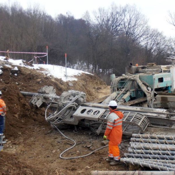 Modernizácia trate Púchov - Žilina Tunel Diel - západný portál