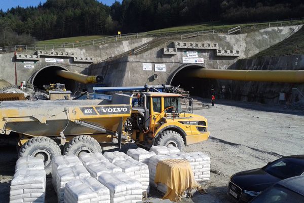 Tunel Ovčiarsko – Západný portál